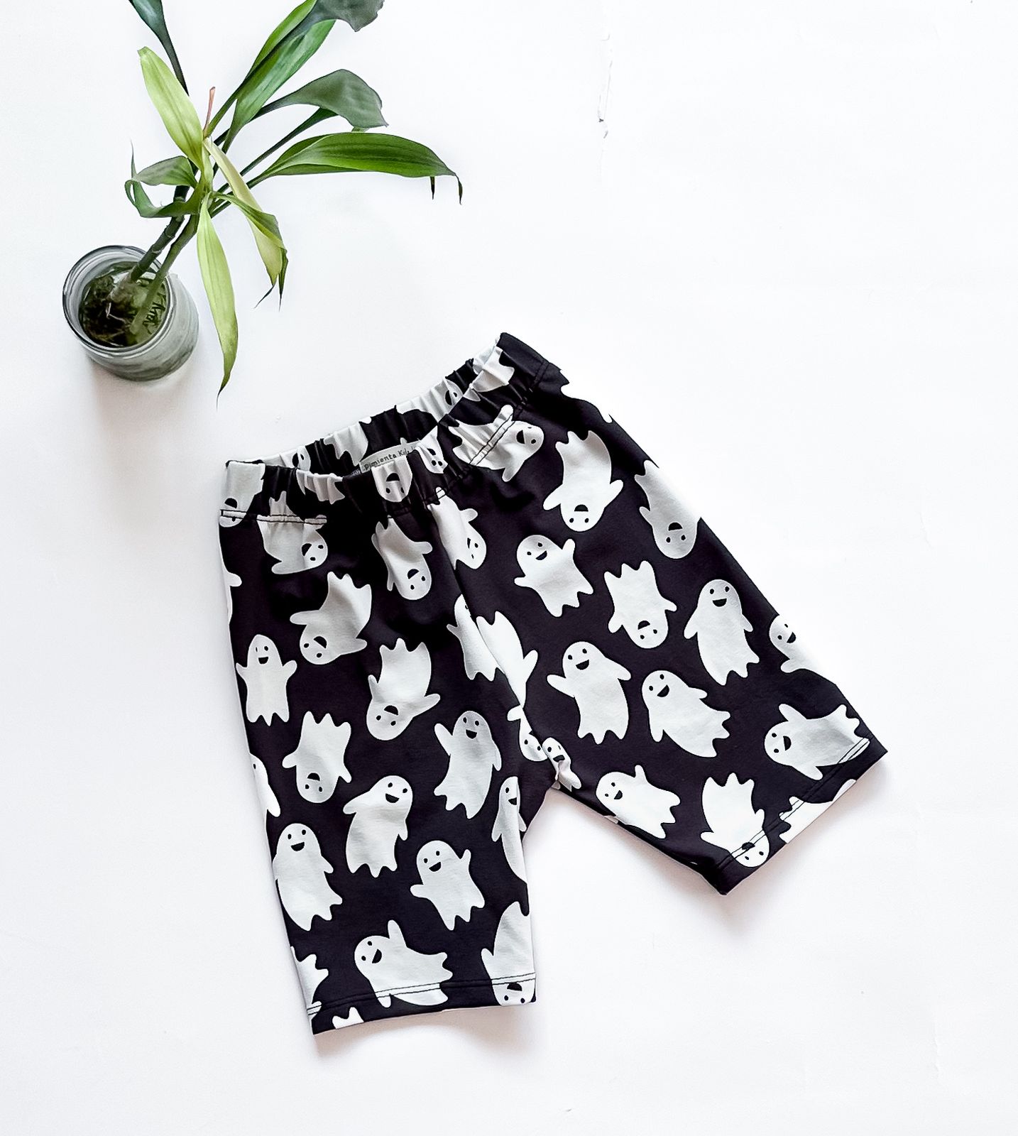 Biker Short Fantasma B/N